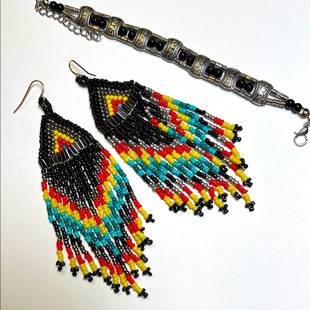 Artisan Crafted Southwestern Style Beaded Earrings and Bracelet Set